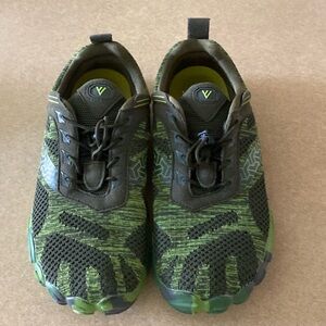 Men’s Trail Running Shoes Minimalist Barefoot Five Fingers Wide Toe Green Size44